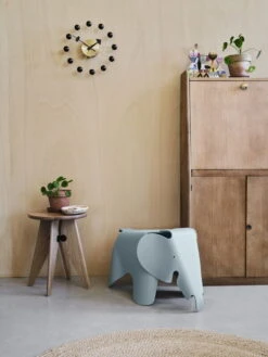 Vitra Horloge Ball, Noir/laiton -Ménagers Décoration Soldes Boutique 6453686 Eames Elephant Ball Clock Tabouret Solvay master